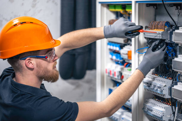 Best Emergency Electrical Repair  in Des Plaines, IL